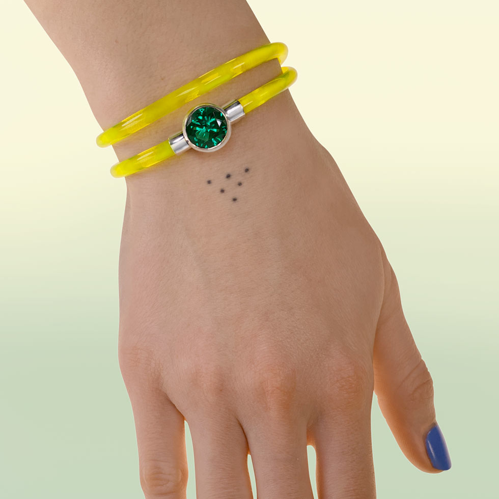 Arm-Dakini-Smarag-neon-3