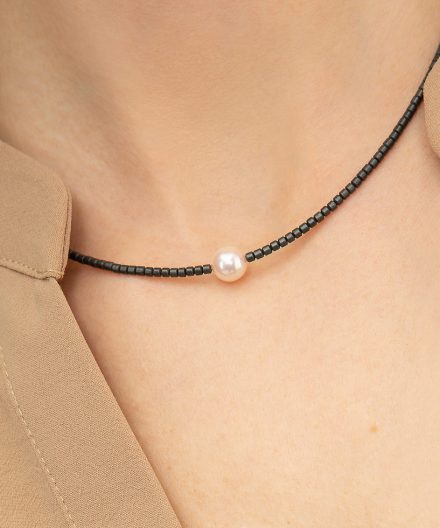 Alternative view of Collier Tinia