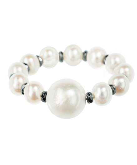 Alternative view of Ring Aurora Akoyaperle